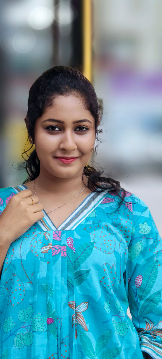 0146- Stylish Cotton Cotton Kurti Blue